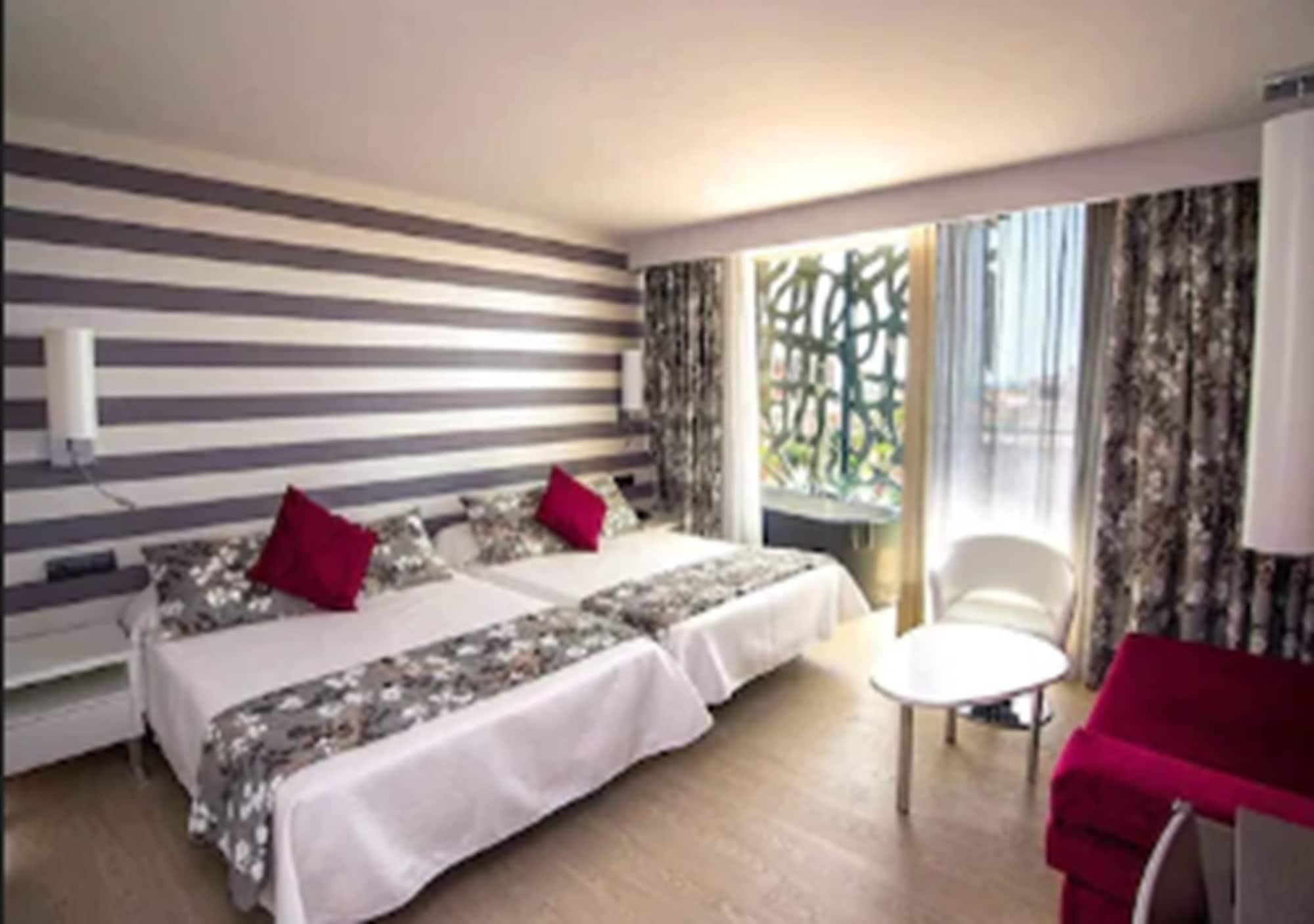 Hotel RH Vinarós Aura Kültér fotó